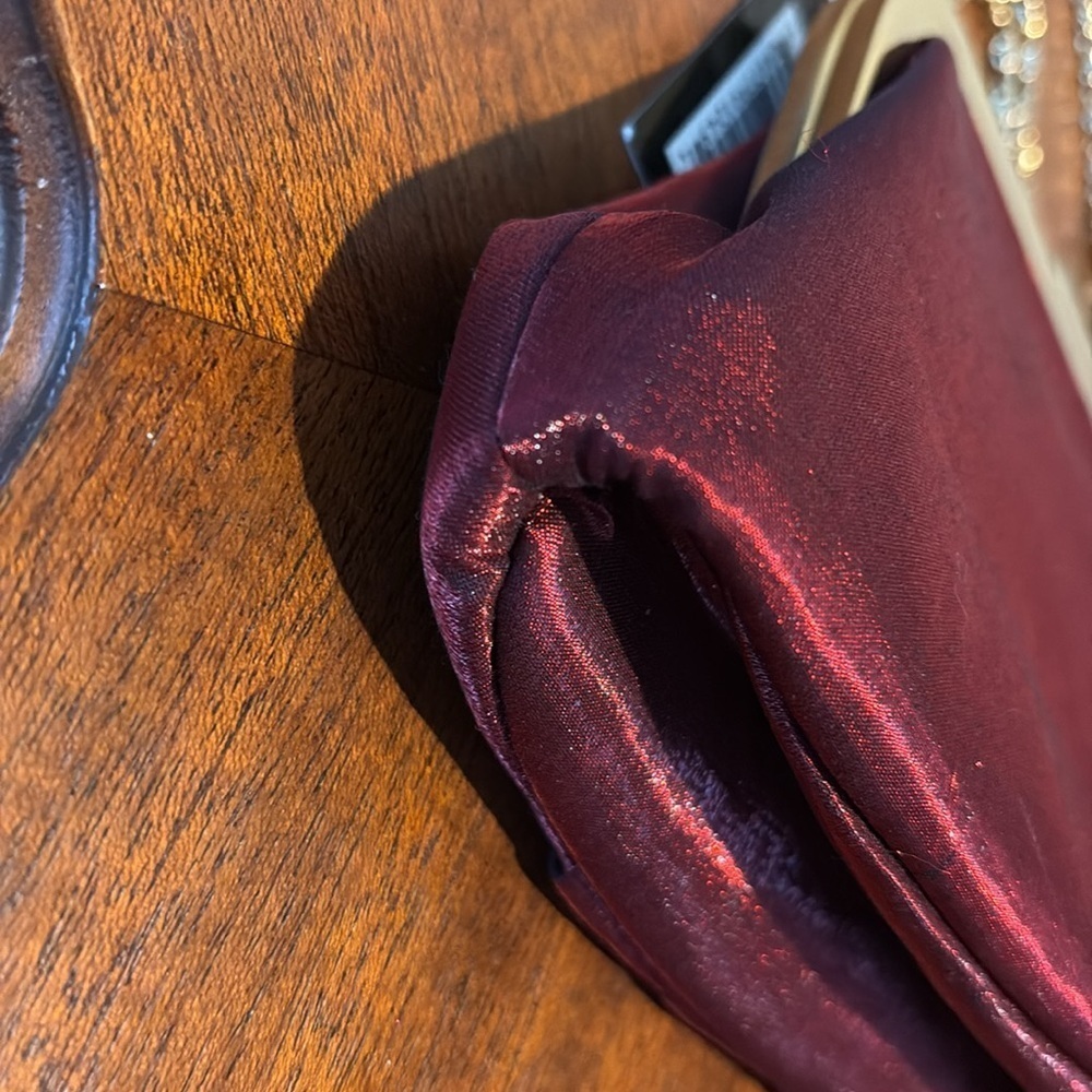 Revlon Flair Clutch shoulder bag NWT holiday / evening bag Padded Taffeta Red - Picture 10 of 15